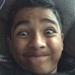 Meet your Posher, Ely